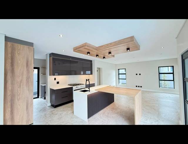 4 BEDROOM HOUSE FOR SALE IN FOUNTAINBROOK ESTATE